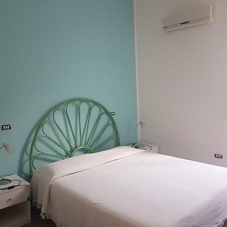 Casanoemi 2 Bed & Breakfast Cagliari Exterior foto