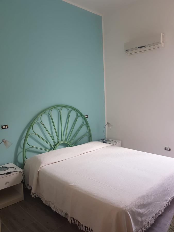 Casanoemi 2 Bed & Breakfast Cagliari Exterior foto